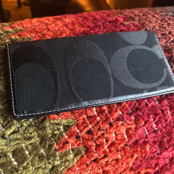 Coach Handbags - Coach thin wallet